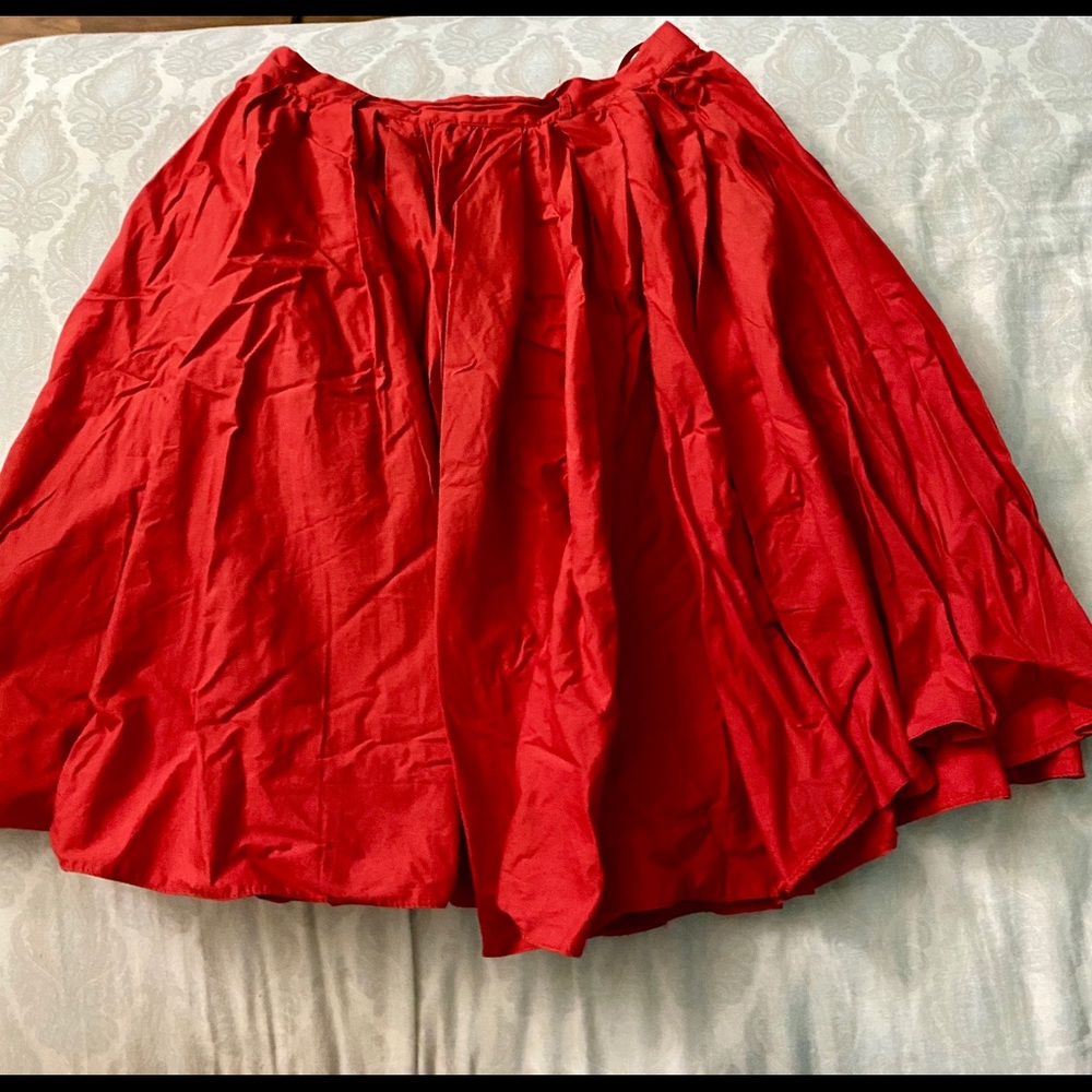 RUFFLE SKIRT